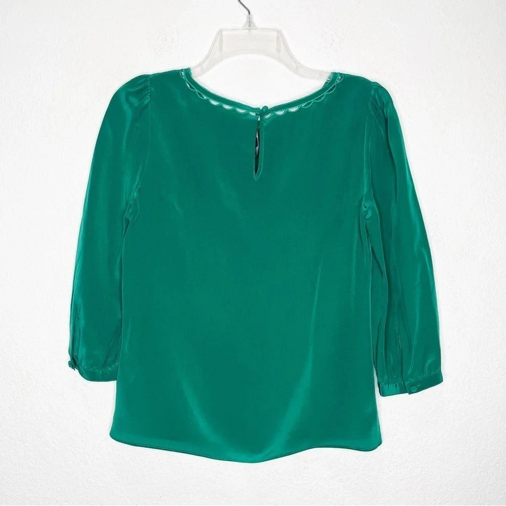 New J. CREW Scalloped Cutout 100% Silk Top in Emerald Green